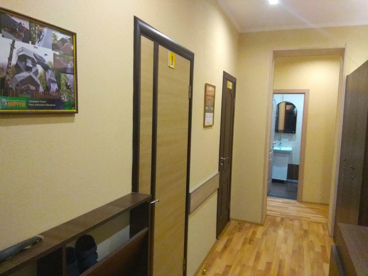 Rivne Hostel 外观 照片